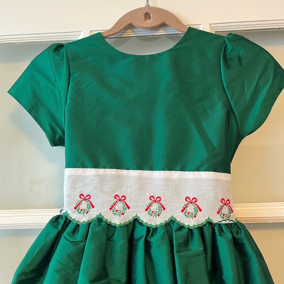 green off the shoulder prom dress Tulle Long Dresses, Off Shoulder Green Tul Size:24-26 Broadway Dress Code: Dress Collection:Noel Muse